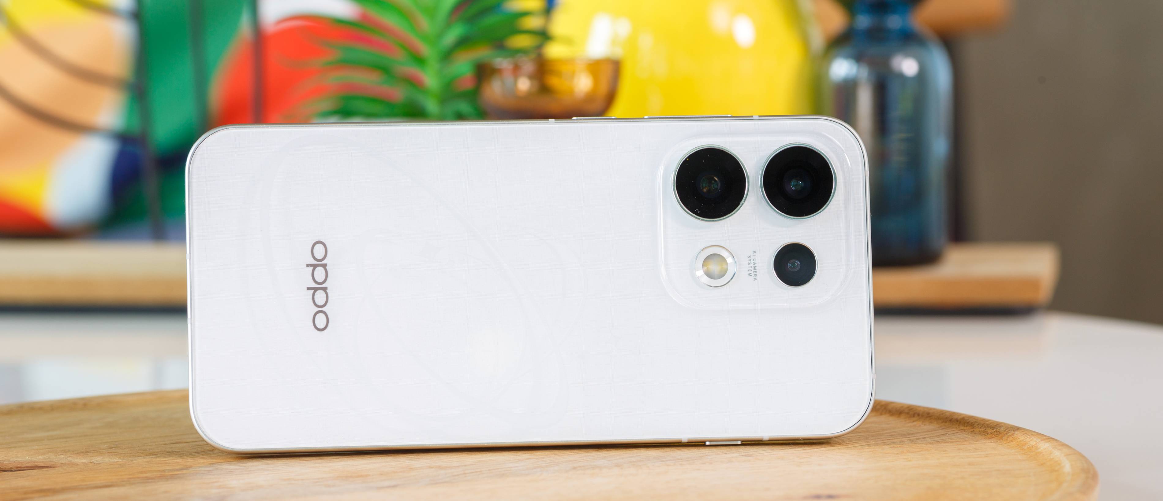 Đánh giá Oppo Reno16 Pro: nâng cấp nhẹ nhưng đáng chú ý