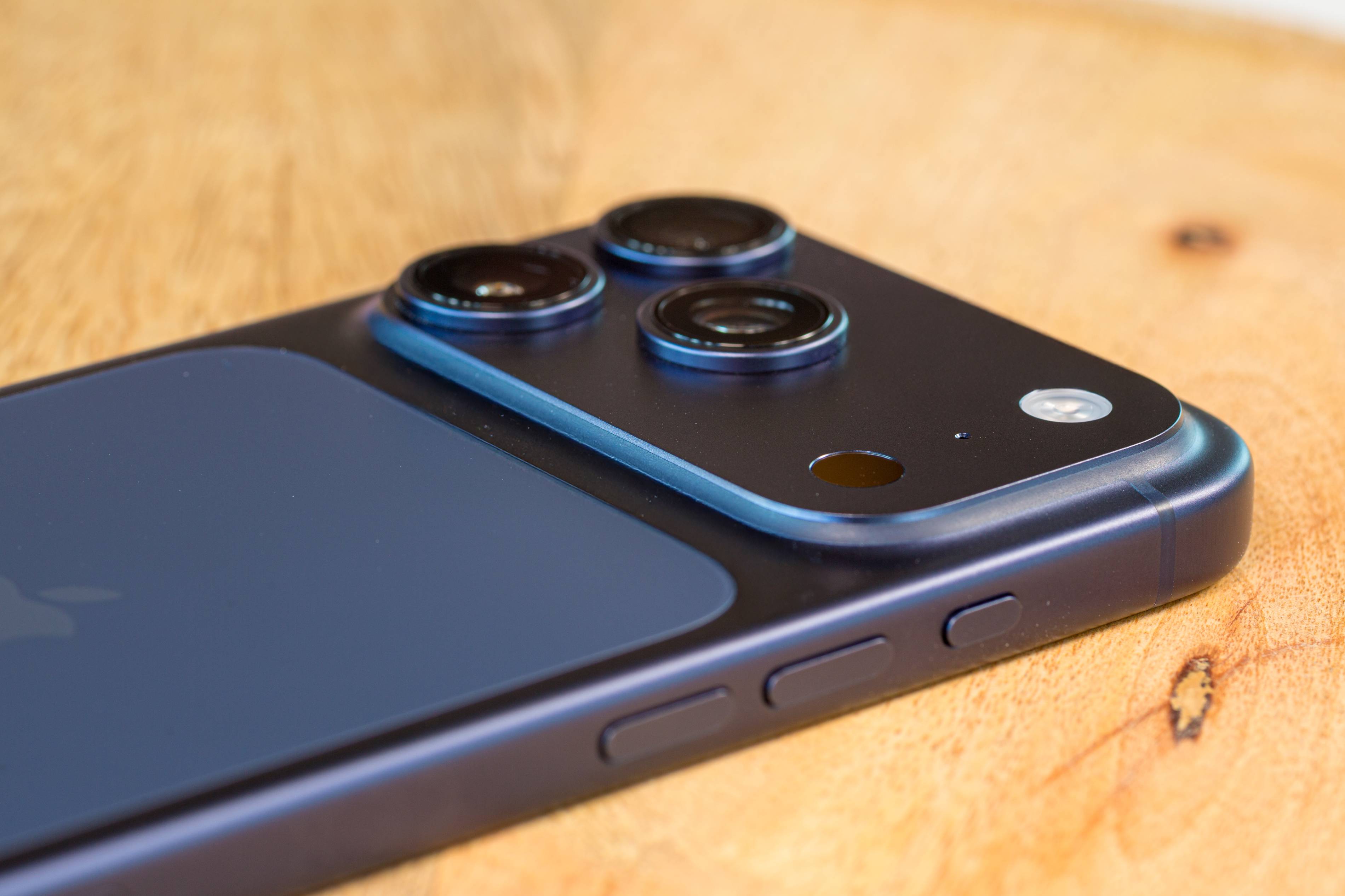 iPhone 18 Pro sẽ được nâng cấp camera
