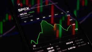 SpaceX gia nhập Nasdaq-100, tạo ra nhu cầu lớn cho quỹ ETF