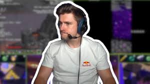 Streamer Twitch thua người hâm mộ sau 300 giờ luyện tập Minecraft chỉ vì một giây