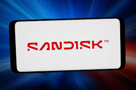 Cổ phiếu SanDisk tăng 574% nhờ cơn sốt AI, triển vọng nửa cuối 2026 ra sao?
