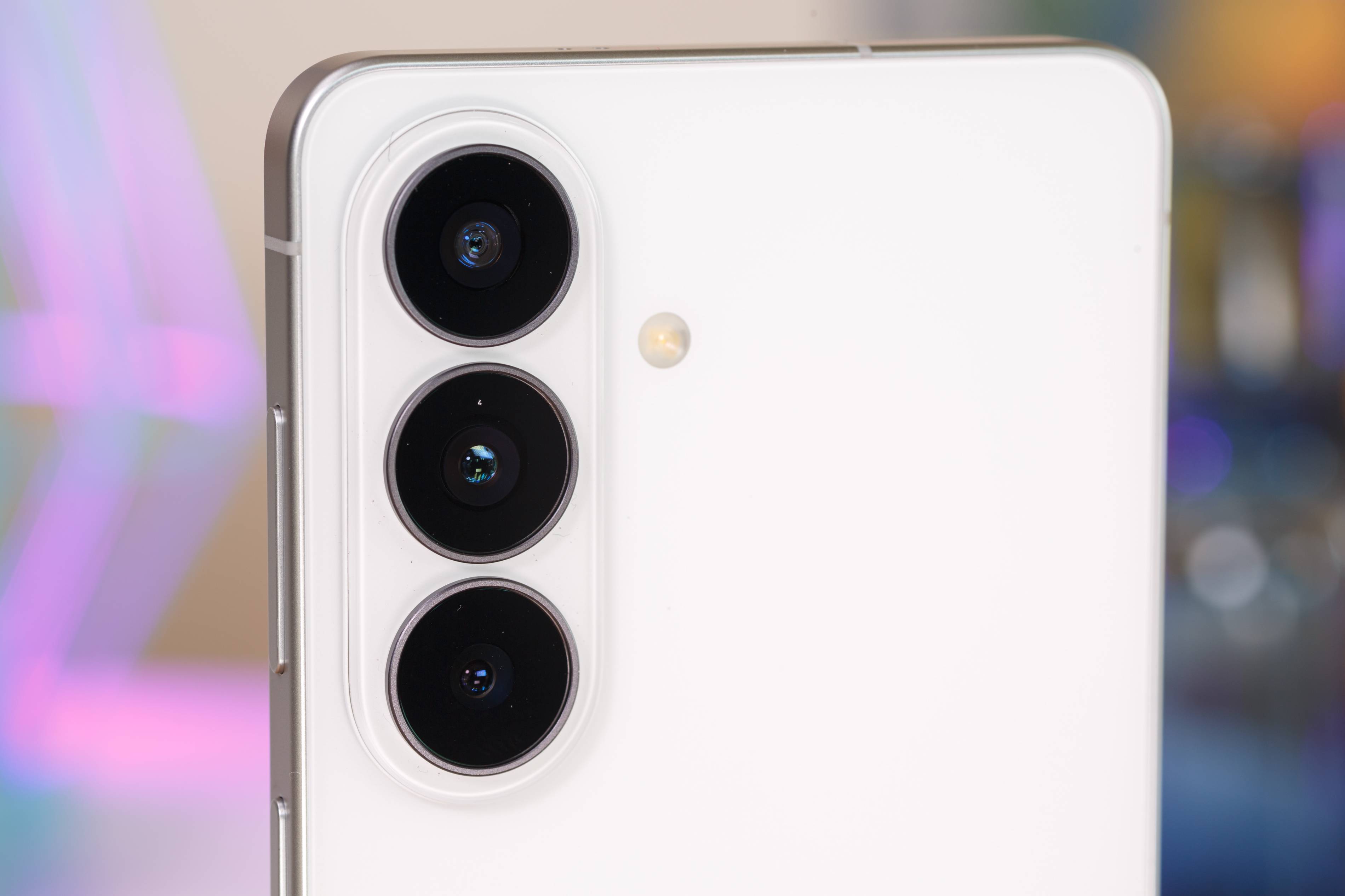 Samsung Galaxy S27 và S27+ có thể trang bị camera chính mới
