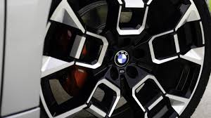 BMW iX3 2026: SUV điện mới với công nghệ ấn tượng