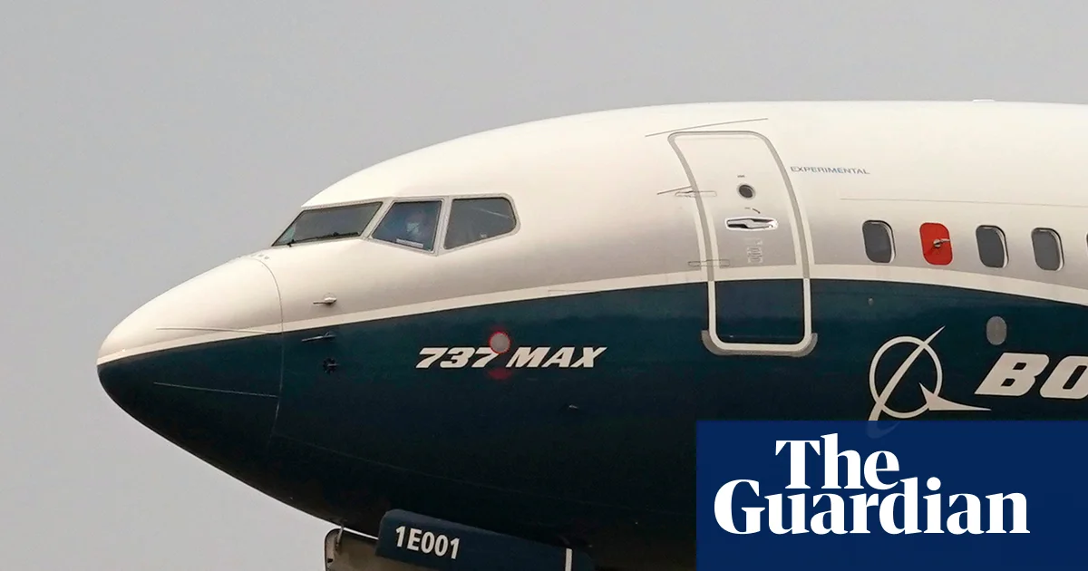 Boeing 737 Max: Cảnh báo kiểm tra vỏ máy bay do lo ngại nứt