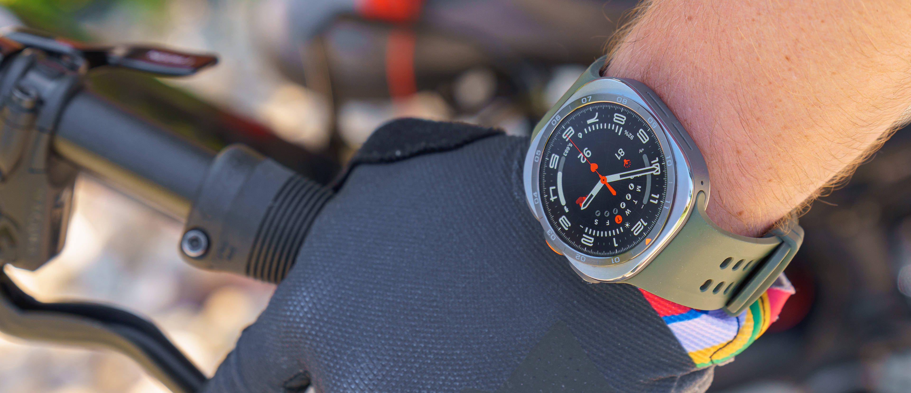 Đánh giá Samsung Galaxy Watch Ultra2: Cải tiến đáng giá cho người dùng
