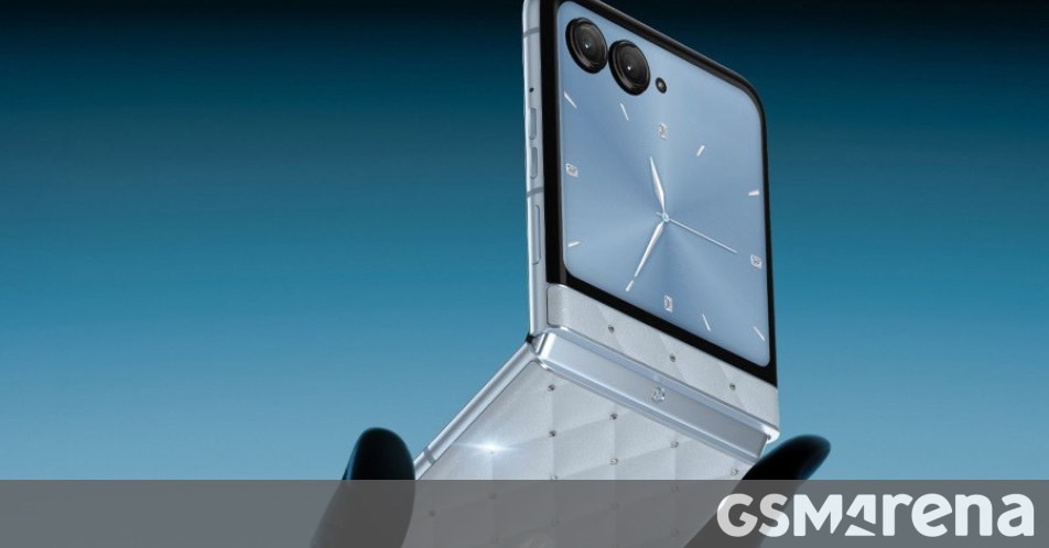 Motorola chuẩn bị ra mắt phiên bản Razr đính Swarovski mới