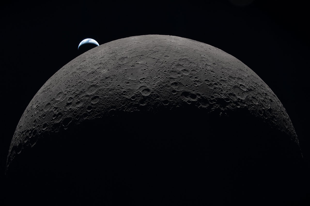 NASA ghi nhận miệng hố Falcon 9 trên Mặt Trăng