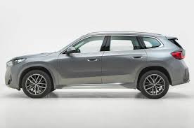 Những lý do nên và không nên mua BMW X1 LWB