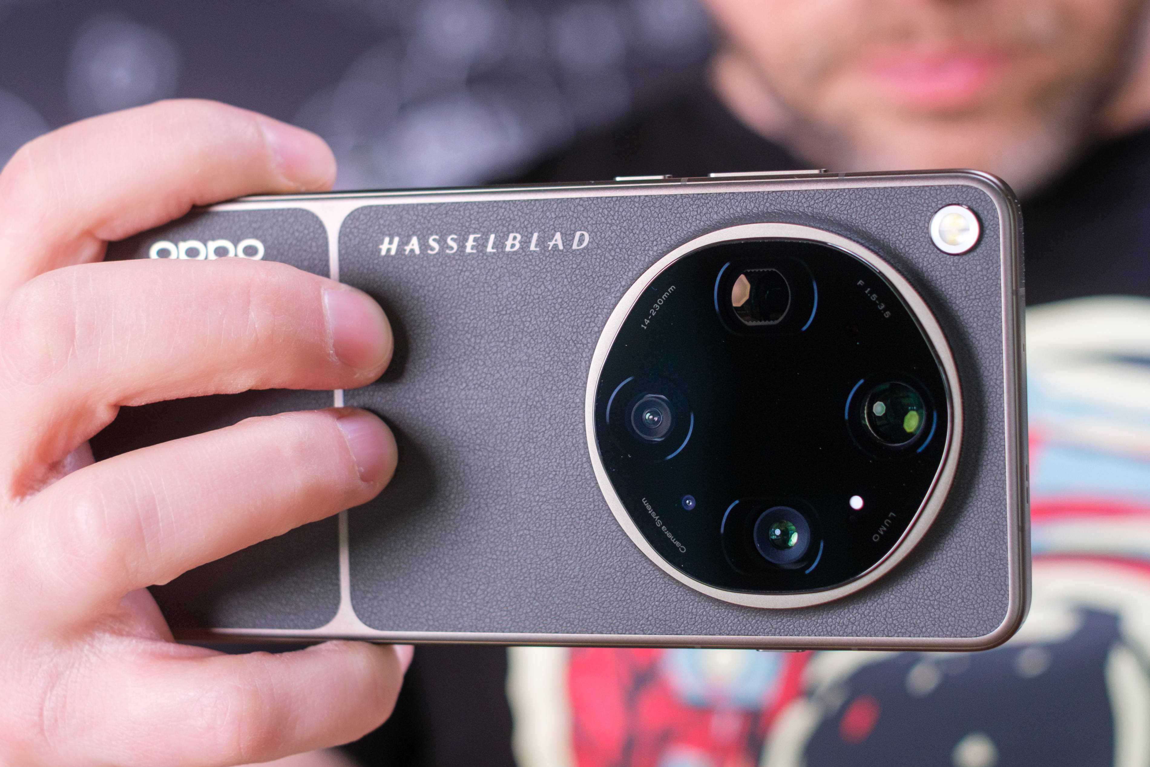 Oppo Find X10 Ultra đang thử nghiệm với hai cảm biến lớn cho camera zoom 10x