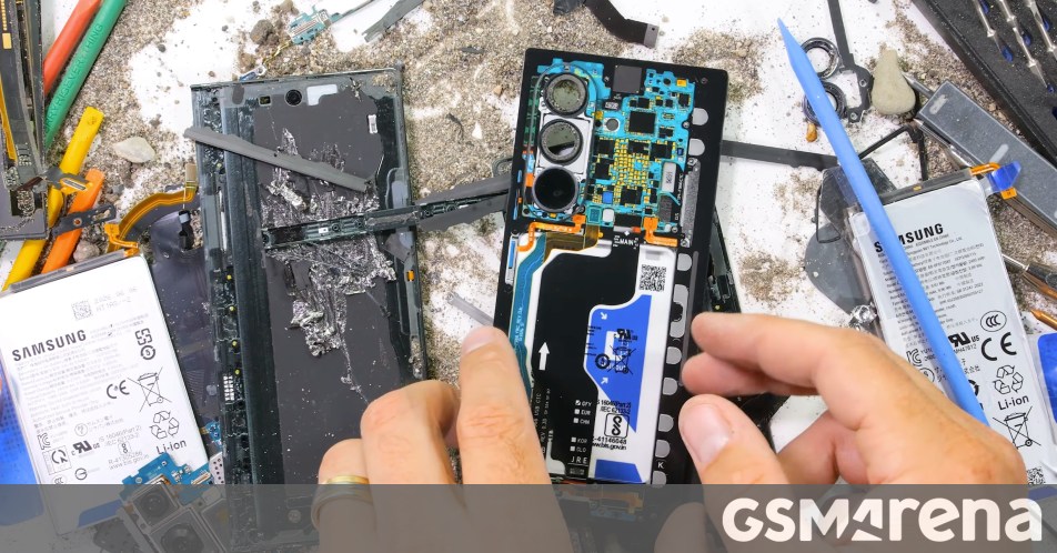 Samsung Galaxy Z Fold8 Ultra: Thử nghiệm độ bền gây bất ngờ