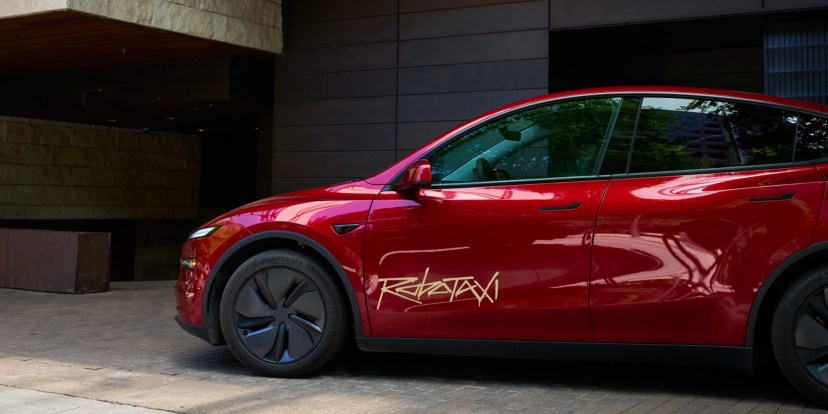 Tesla chuẩn bị ra mắt dịch vụ taxi tự lái Cybercab nhưng có vẻ chưa sẵn sàng