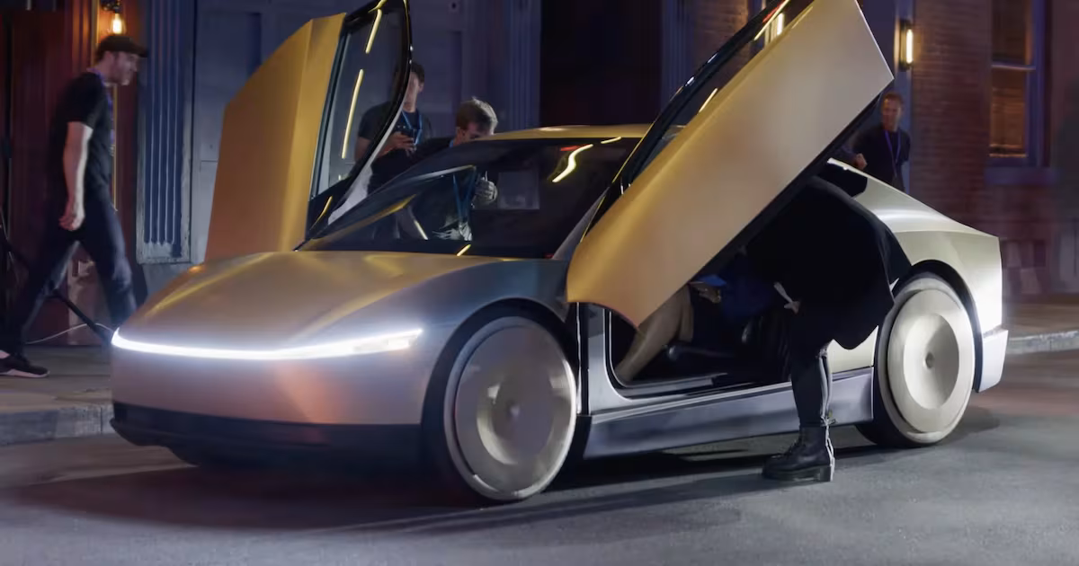Tesla ra mắt robo-taxi không cần tài xế với tên gọi Cybercab