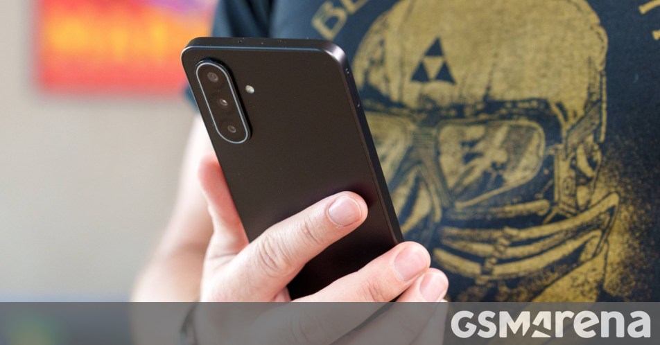 Thị trường smartphone Mỹ suy giảm, thiết bị giá rẻ chịu ảnh hưởng nặng nề
