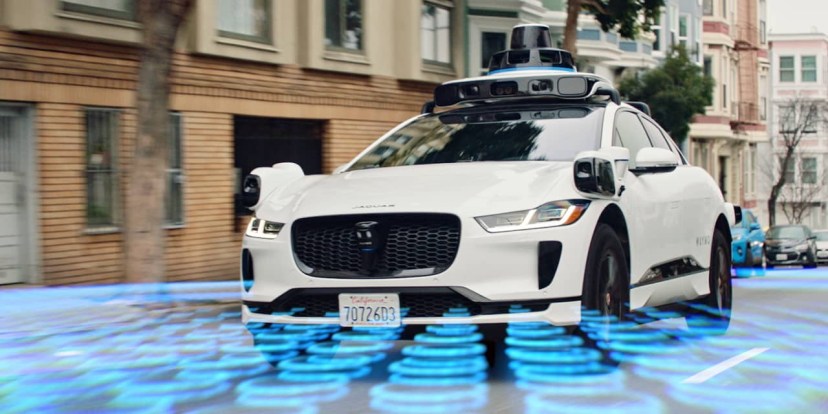 Waymo chỉ trích chiến lược của Tesla trong cuộc đua xe tự lái