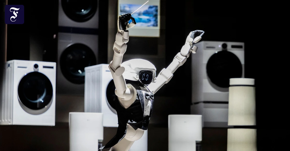 Dyson ra mắt bàn chải đánh răng thông minh với camera