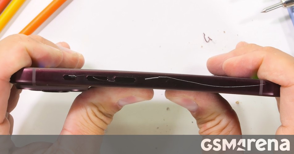 iPhone 18 Pro không cong trong bài kiểm tra độ bền
