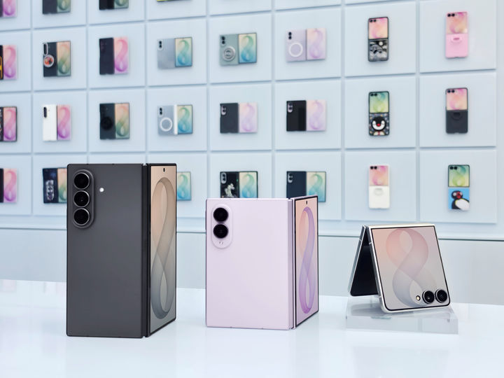 Samsung Galaxy Z Fold 8 thu hút người dùng trẻ chuyển từ iPhone
