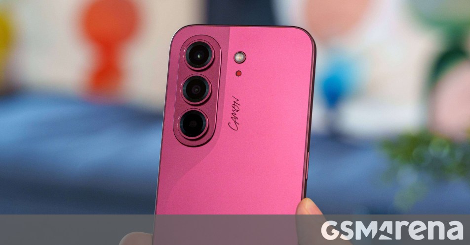 Tecno Camon Slim 5G: Trải nghiệm mở hộp và tính năng nổi bật