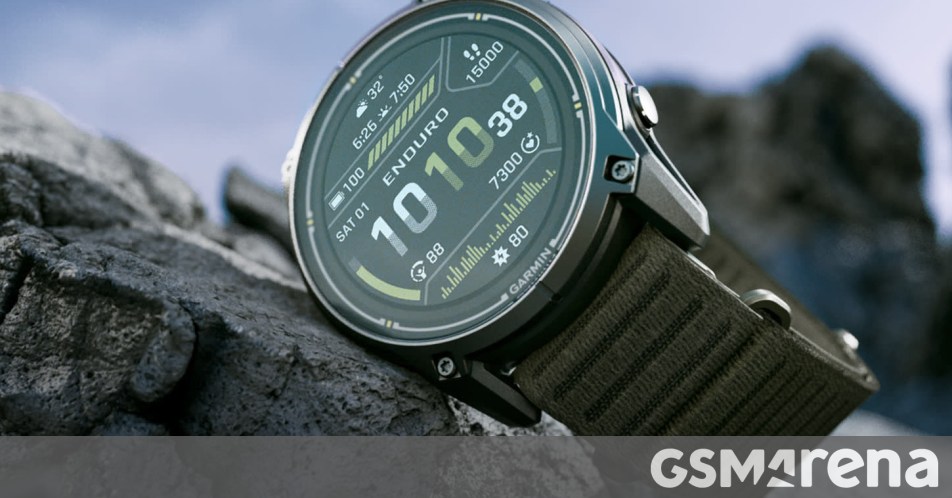 Garmin ra mắt Enduro 4 nhiều nâng cấp và Approach S72 cho golfer