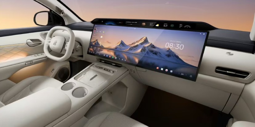 Nội thất SUV BYD Tang thế hệ ba lấy cảm hứng tàu vũ trụ
