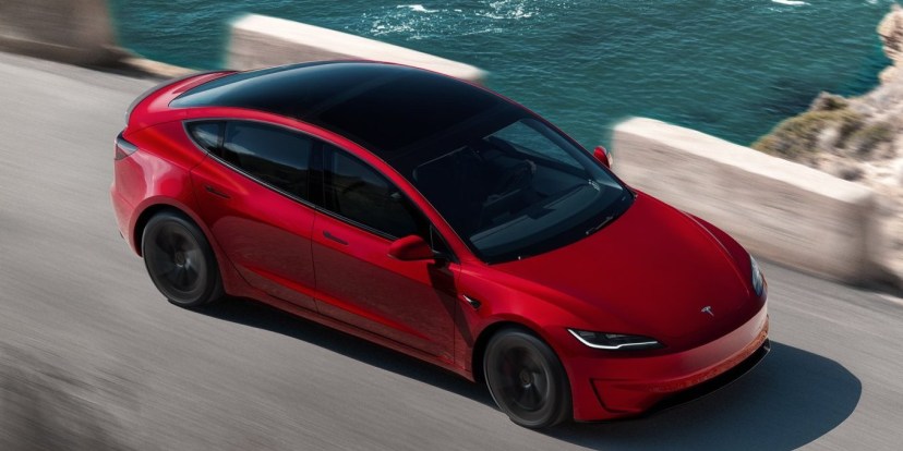Tesla nâng cấp Model 3 tại Trung Quốc: màn hình 16 inch và V2L